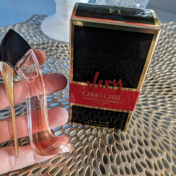 Carolina Herrera - Picture 2 of 5